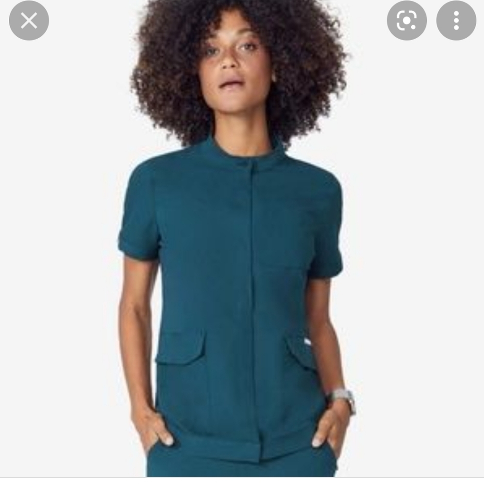 Figs Rosario Scrub Top